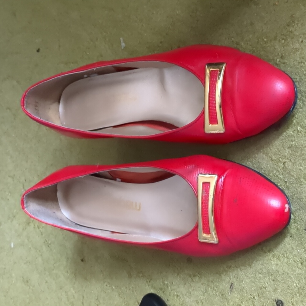 Red Heels